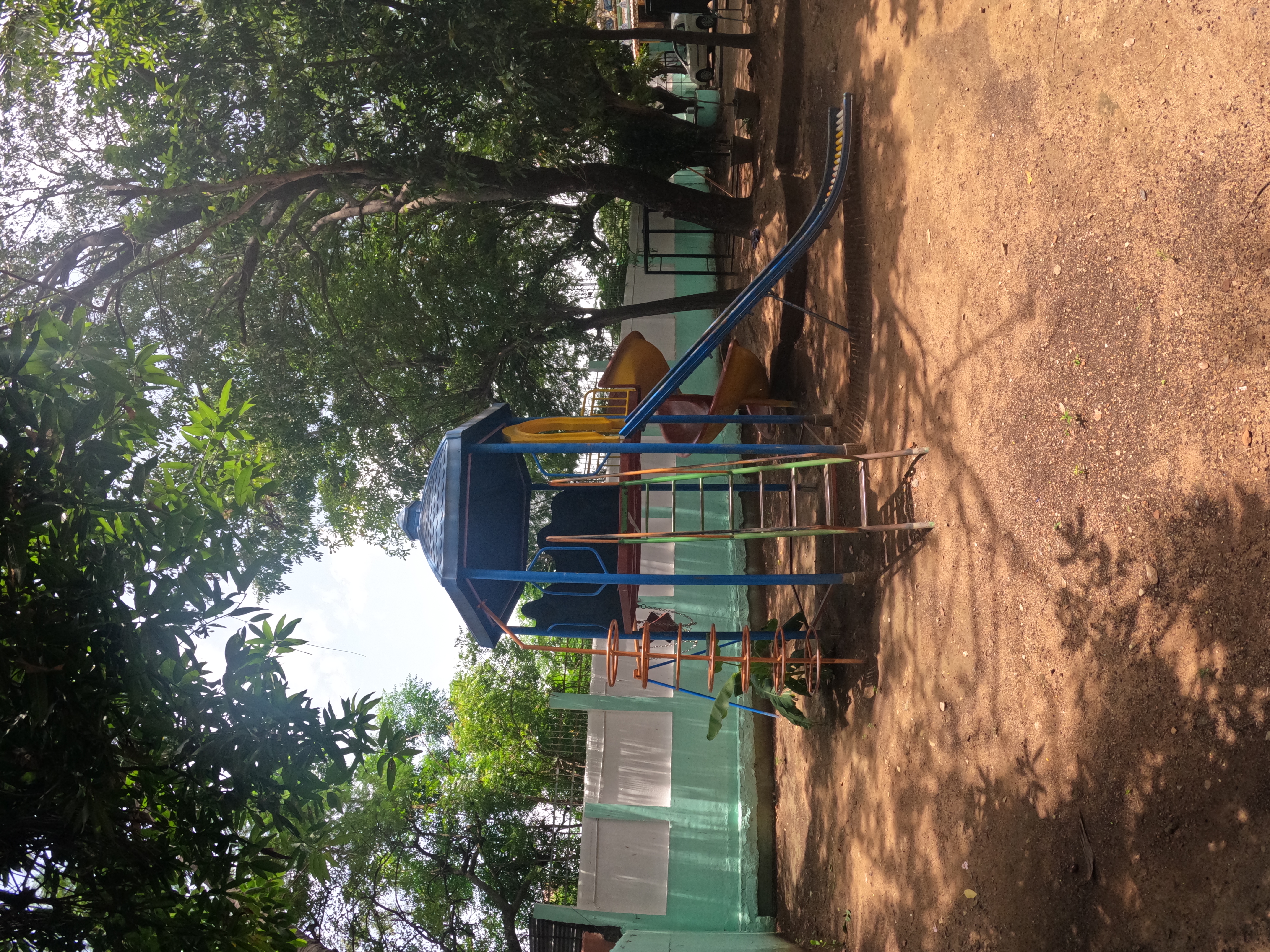 Kinder Garden - Oxford School