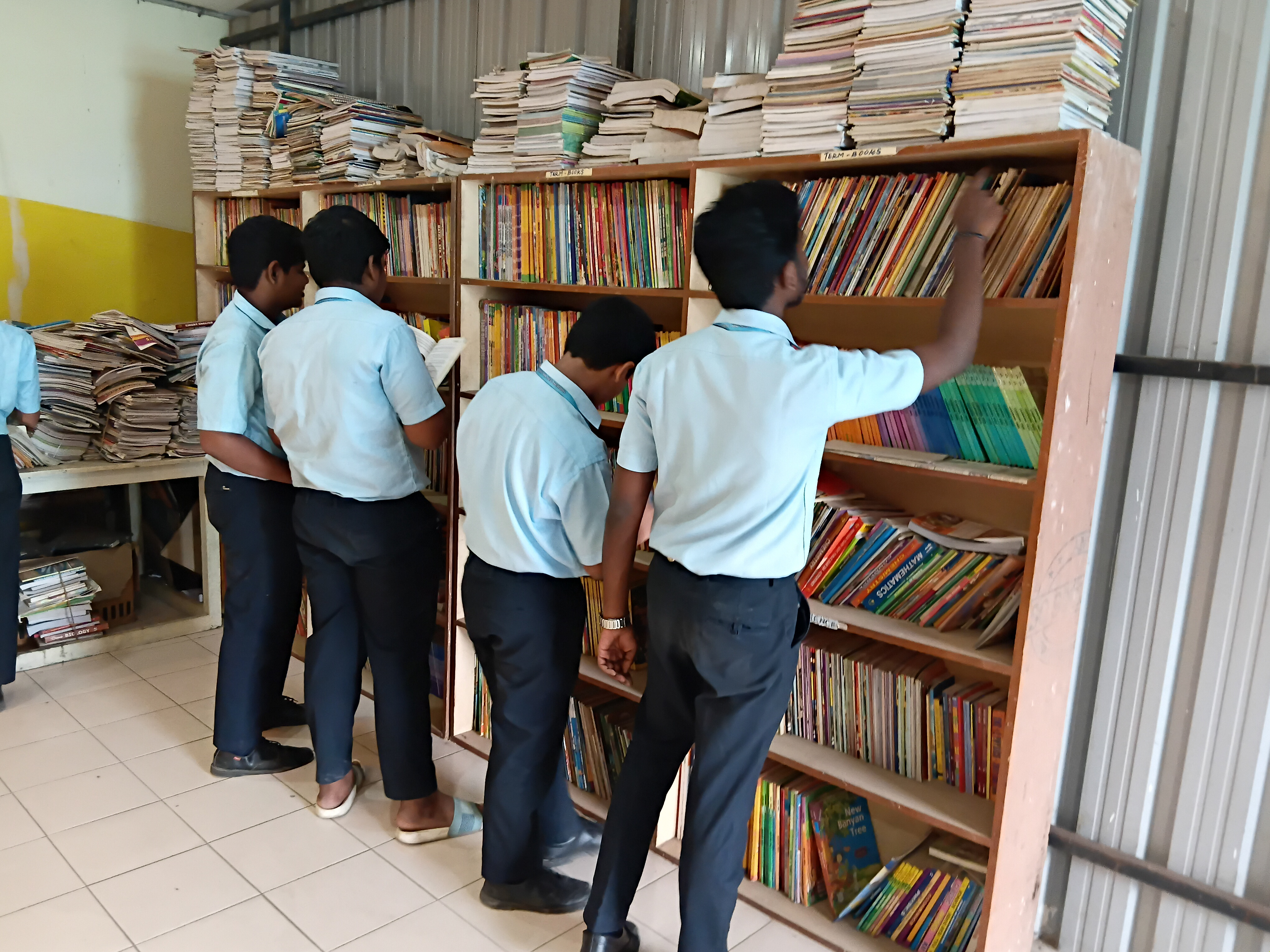 Library - Oxford School