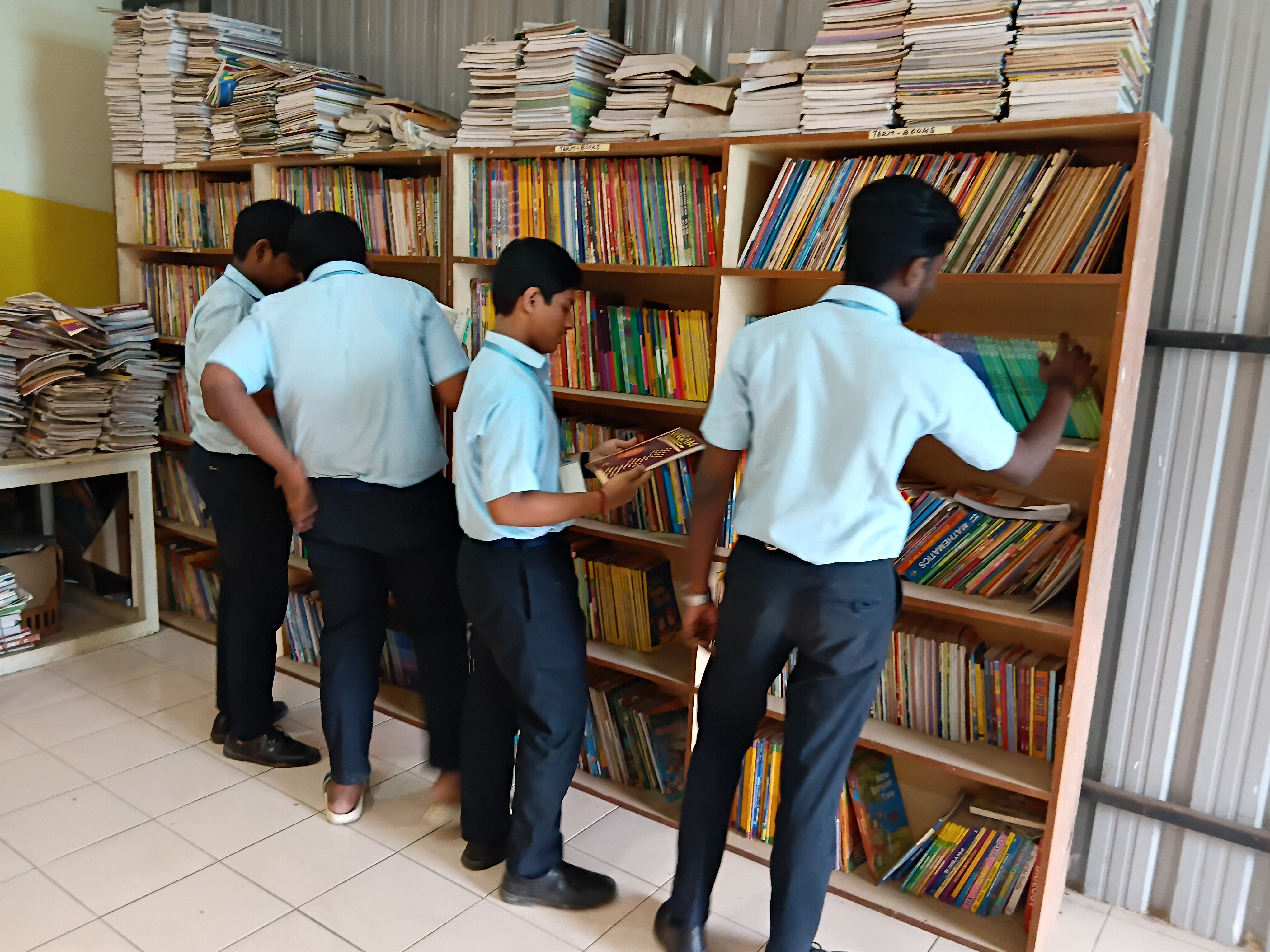 Library - Oxford School
